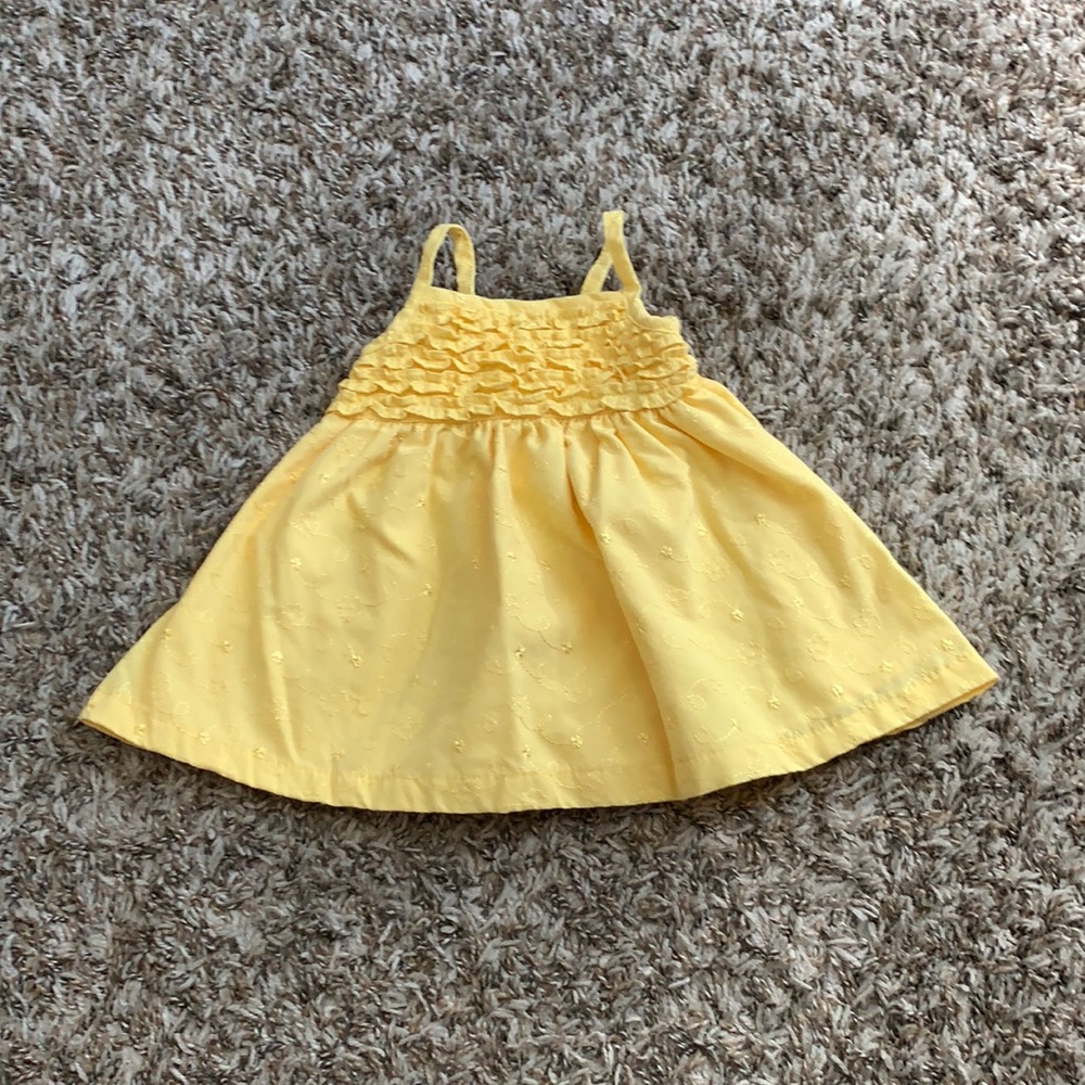 Penelope Mack yellow top. Size 3-6 months.